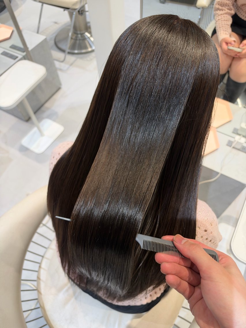 ロング カラー ブリーチ 透明感カラー グレージュ ブリーチなしカラー 学生 カット ヘアカラー トリートメント 💎透明感カラー特化 💎TAISEIのヘアスタイル