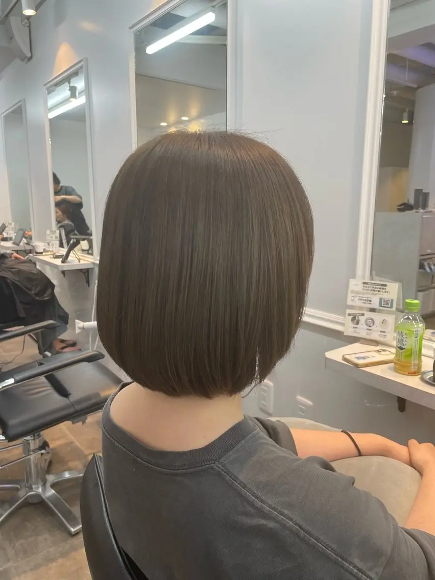 ショート カラー ベージュカラー スタイリスト /仲川葵のヘアスタイル