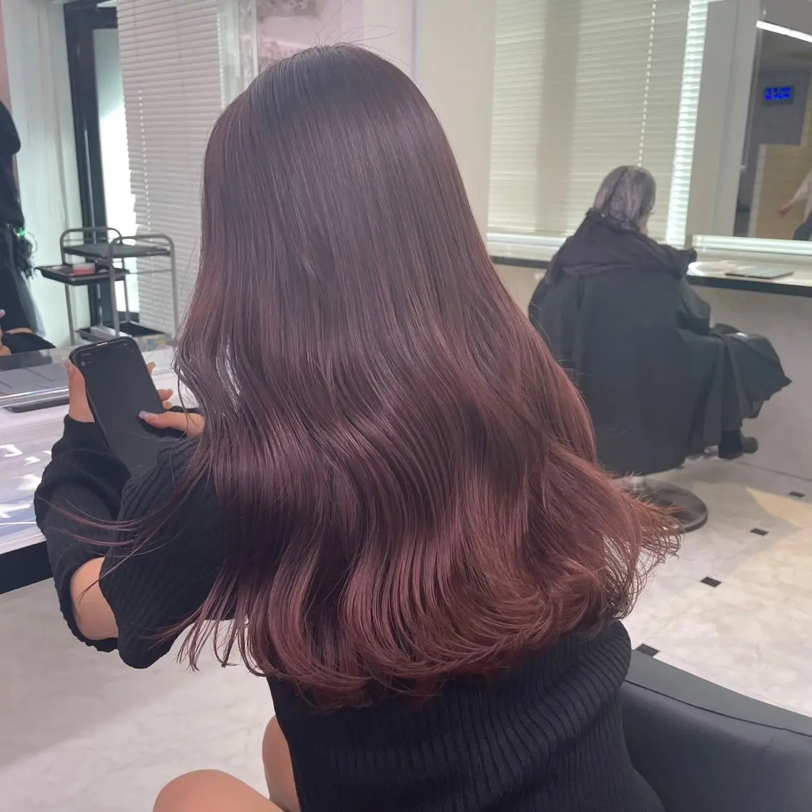 ロング カラー ヘアカラー トリートメント ヘッドスパ ヘアセット ♥️韓国風透明感 暖色misa♥️のヘアスタイル