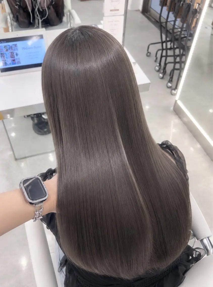 🎀 ブリーチなしダブルカラー 🎀【透明感オリーブグレージュ🫒】➕無料高保湿トリートメント付き♪の写真