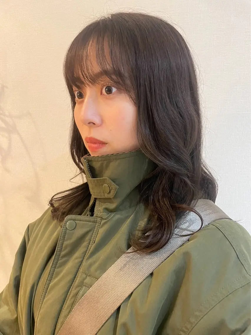 ミディアム カラー 透明感カラー 曻地 彩乃のヘアスタイル