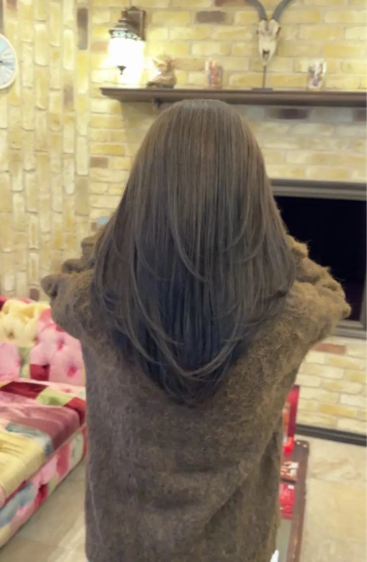 セミロング 韓国風ヘア レイヤーカット カット ヘアカラー トリートメント Monan 新宿店のヘアスタイル
