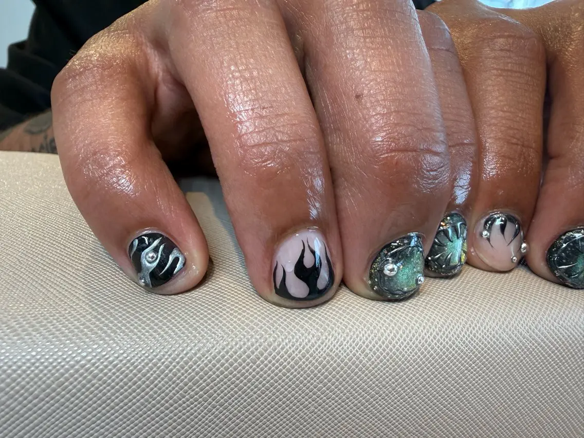 メンズ ネイル Chocolate Nailsのネイルデザイン