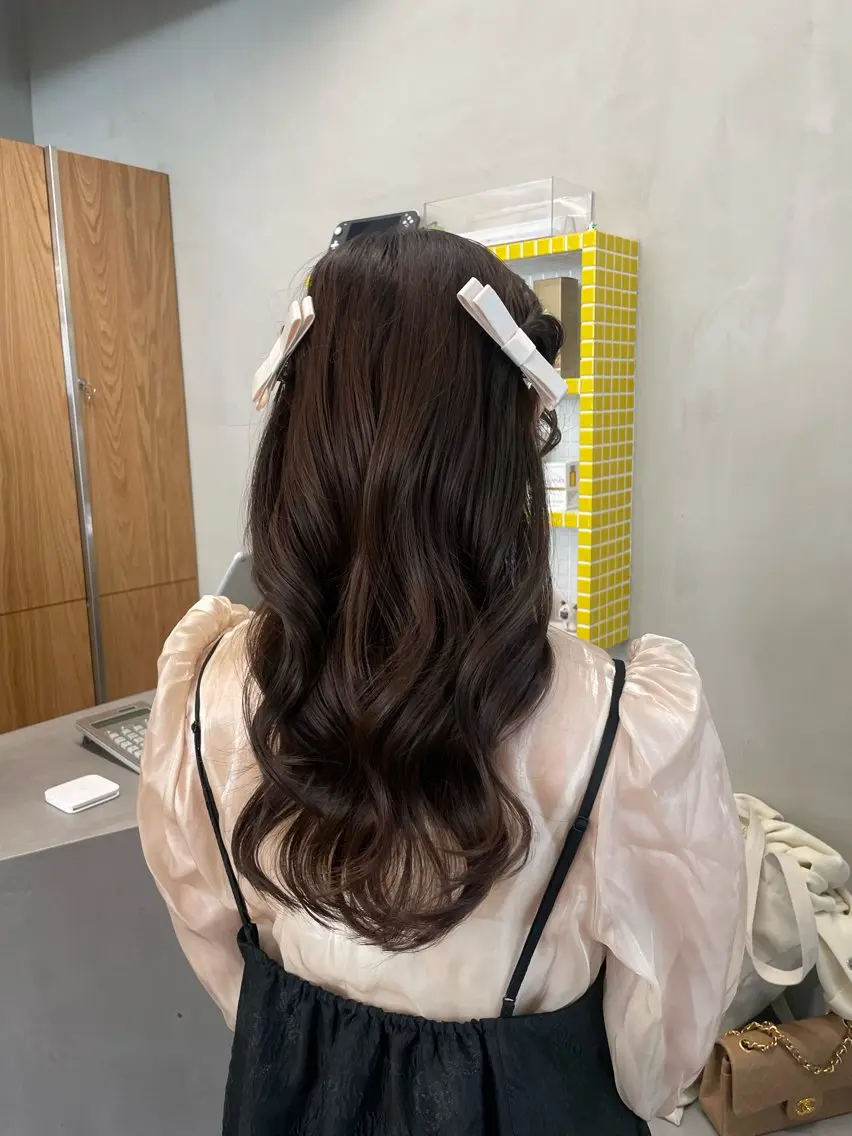 ロング ヘアアレンジ カット ヘアセット トレンドカラー🥣／ ヘアアレンジ✩.*˚のヘアスタイル