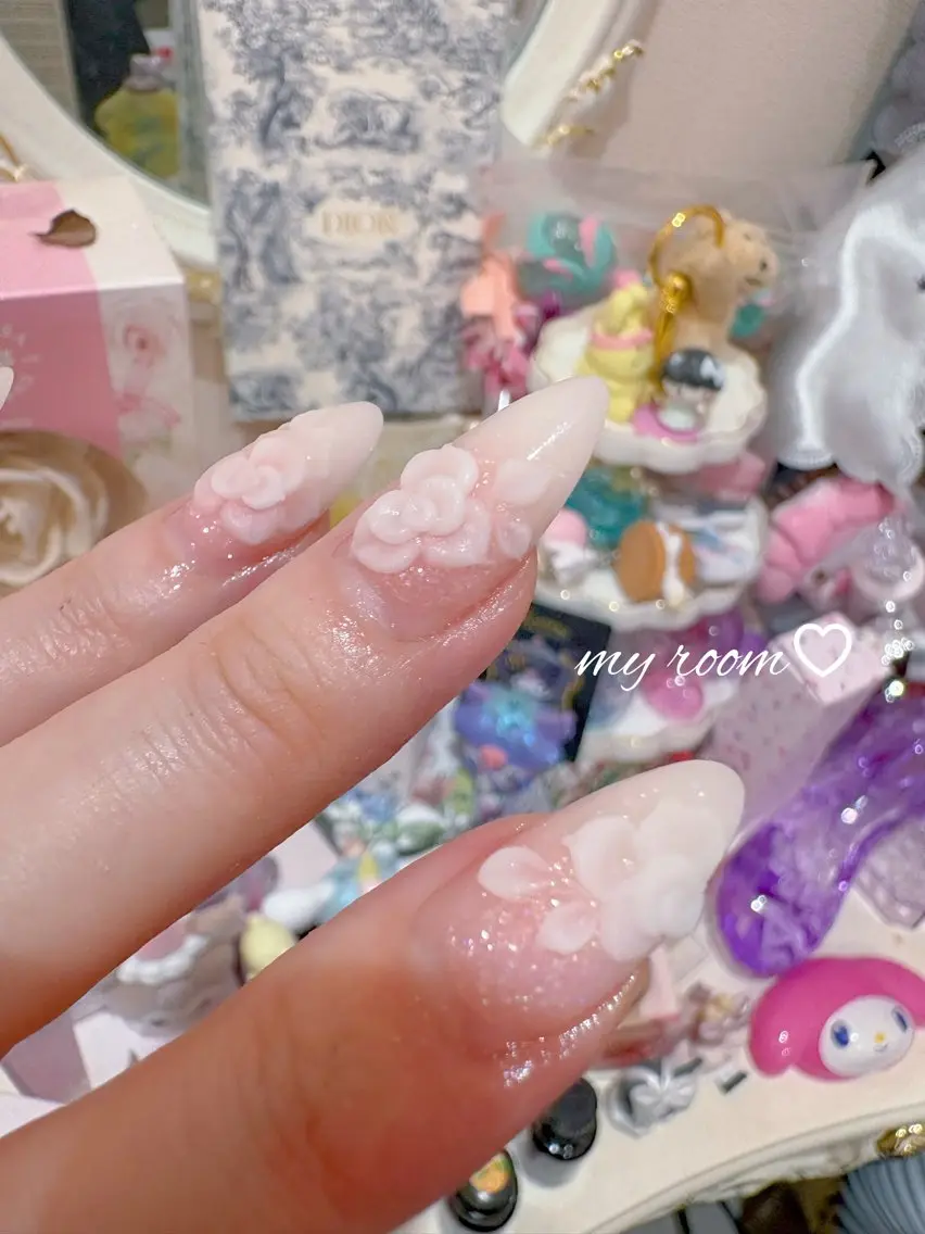 ネイル うるま市サロン Yuko Izawaのネイルデザイン