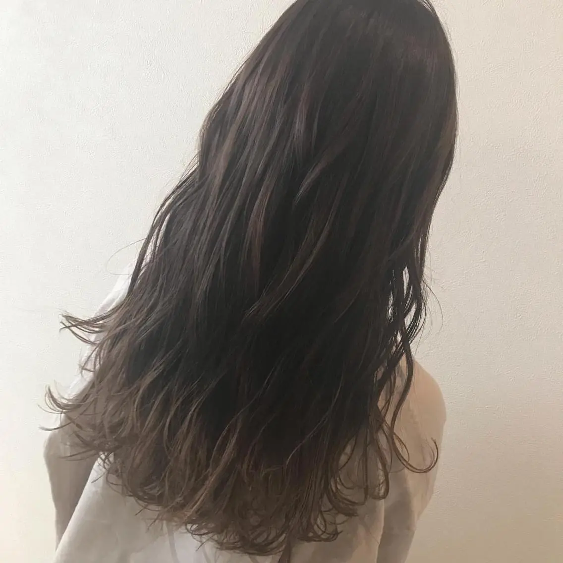 ロング 佐渡 慎吾のヘアスタイル