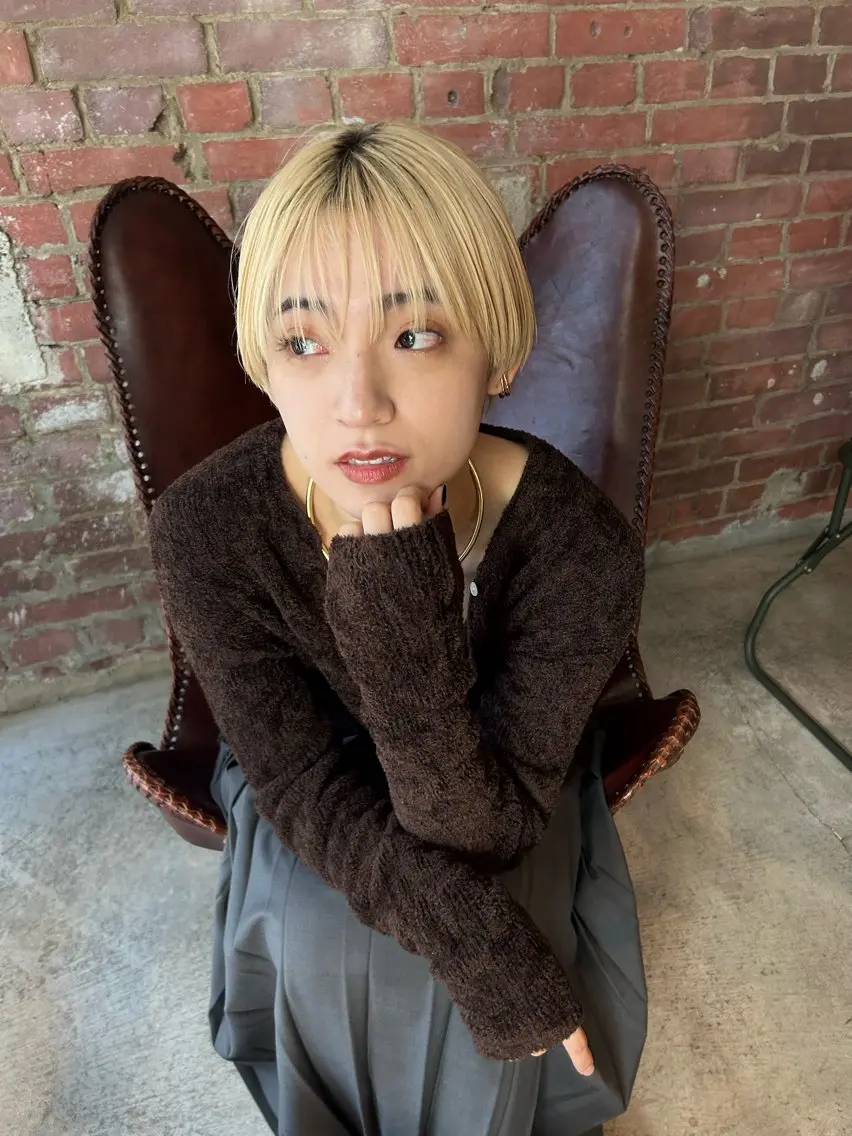 ショート カラー パーマ ヘアアレンジ デザインカラー/ボブ ブリーチカラー/ユリのヘアスタイル