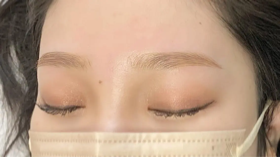 アイブロウ ワックス脱毛 稲嶺 美華のエステ・リラクイメージ