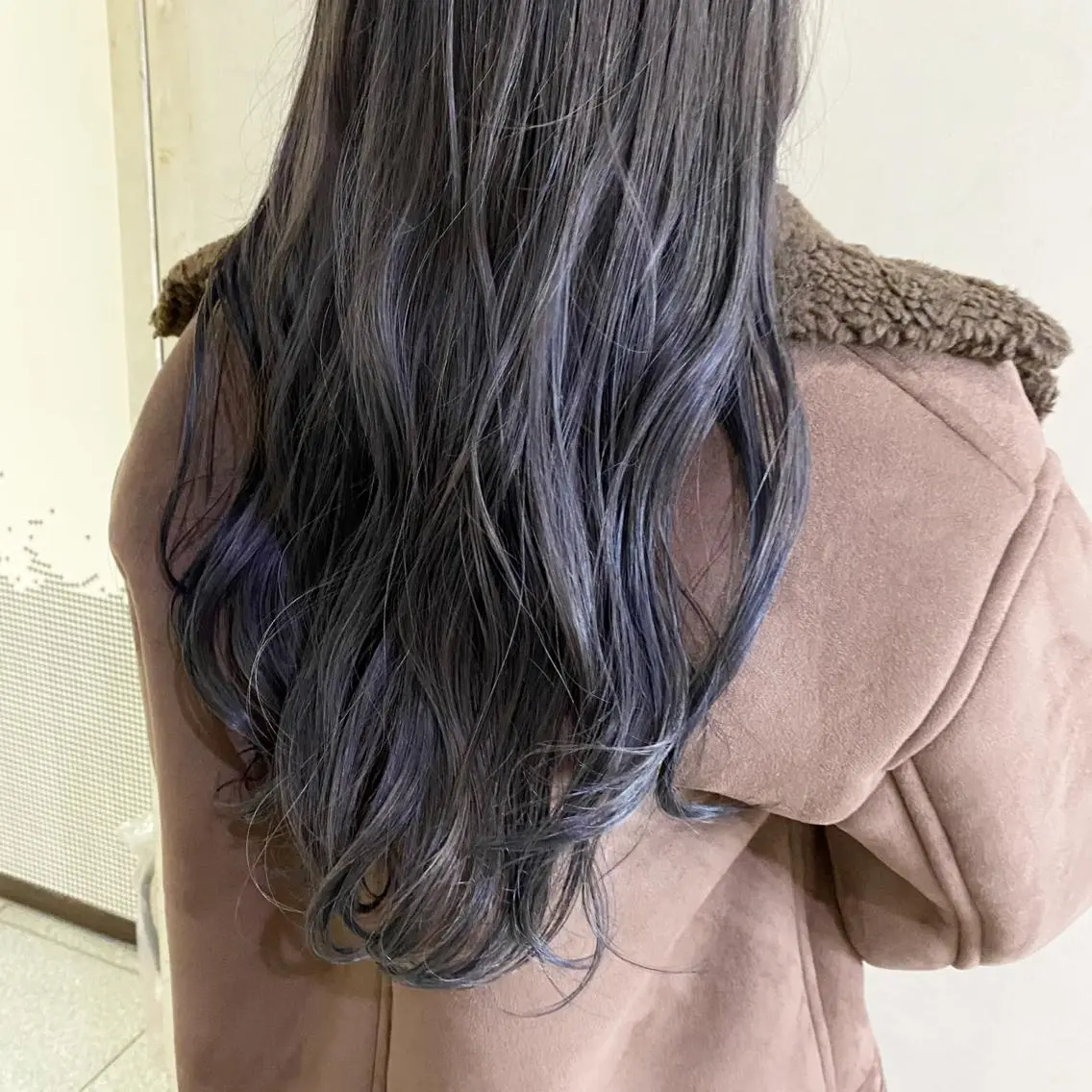 ロング カラー 清村 和音のヘアスタイル