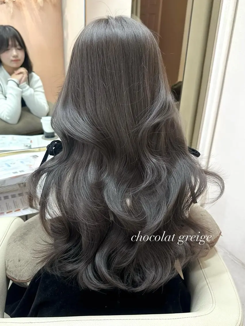 ロング カラー レイヤーカット 韓国ヘア🦢🖤 Sayumiのヘアスタイル