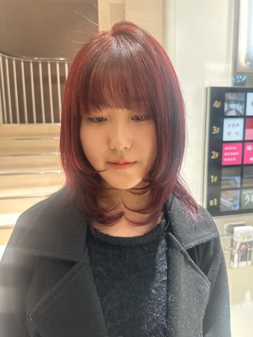 カラー ブリーチ 透明感カラー ブリーチなしカラー レッドカラー 矢代 さくらのヘアスタイル
