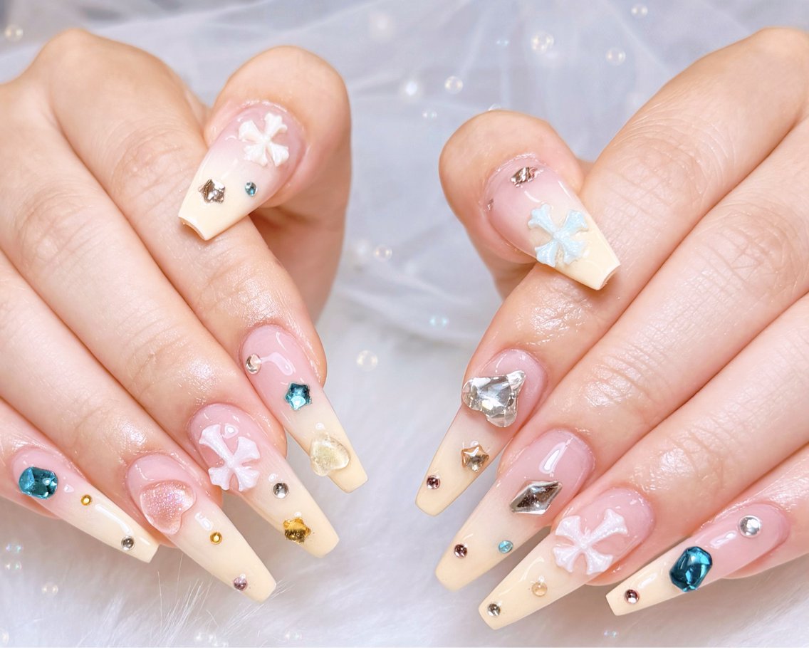 ネイル チークネイル 長さ出し フラッシュネイル フレンチネイル グラデーション ハンドネイル AN NAIL 高田馬場のネイルデザイン