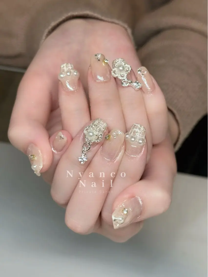 ネイル ジェルネイル キラキラネイル ツイードネイル ワンホンネイル 冬ネイル Nyanco Nailのネイルデザイン