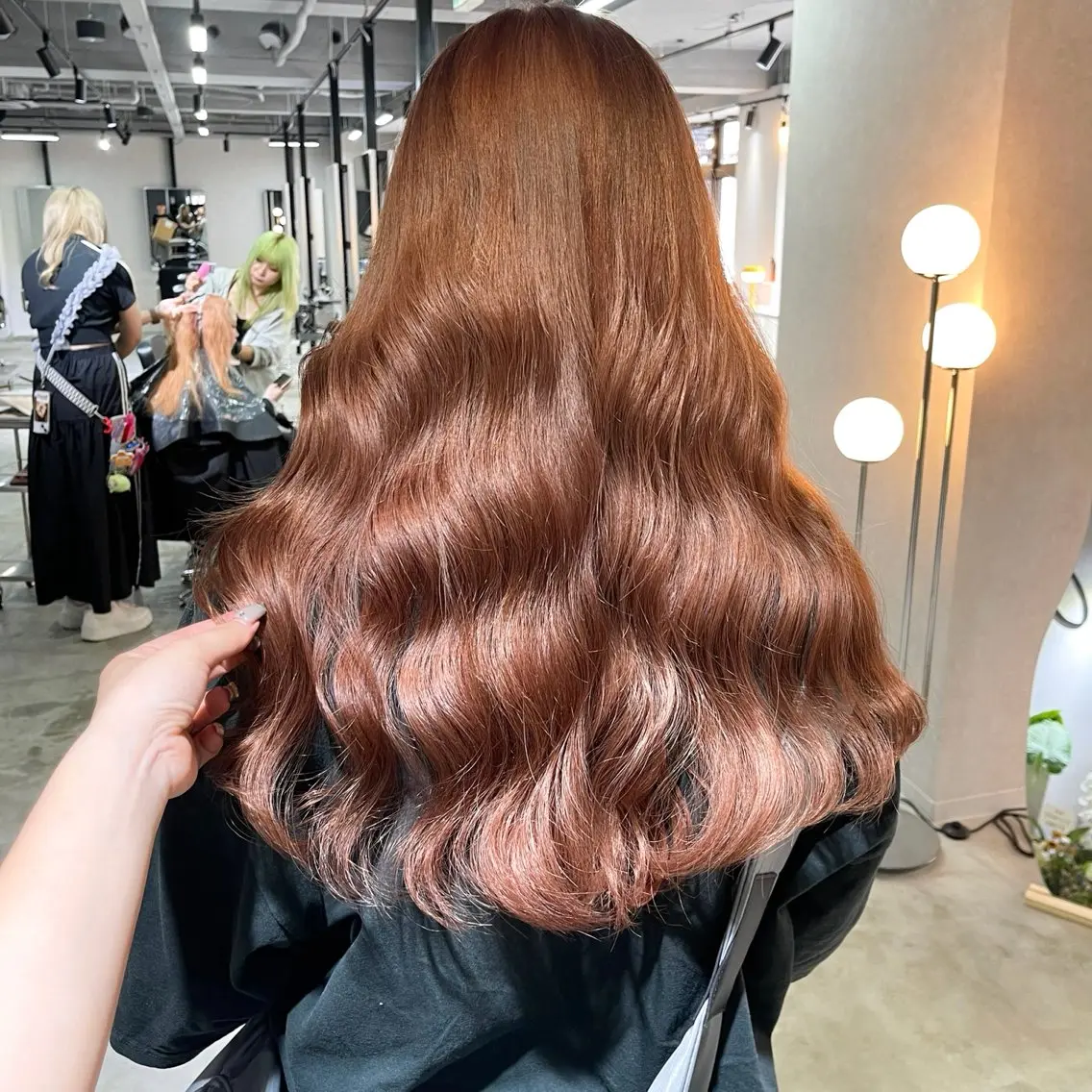 ロング カラー ヘアカラー トリートメント 🎀ミルクティー/暖 色×レイヤー/マリアのヘアスタイル