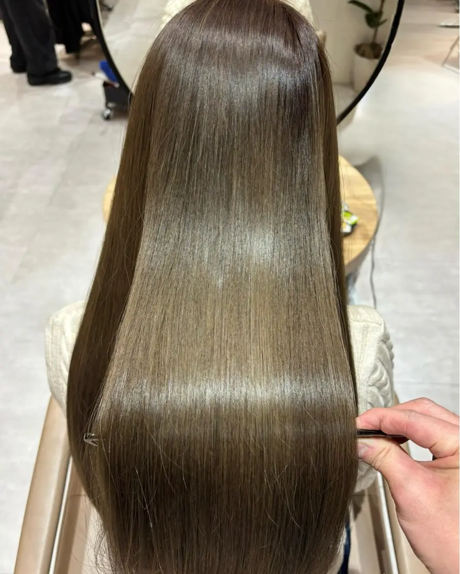 ロング カラー ブリーチ 透明感カラー ブリーチなしカラー 髪質改善 ヘアカラー トリートメント 京都駅/透明感カラー /髪質改善/岩崎拓郎のヘアスタイル