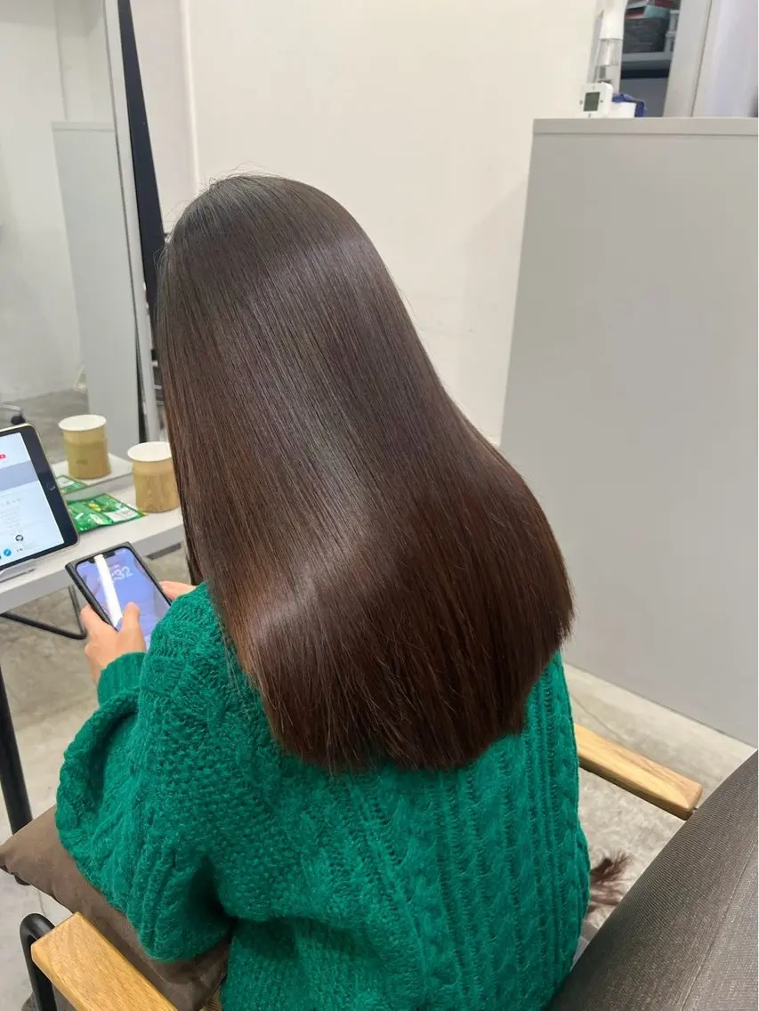 ロング パーマ 髪質改善 レイヤーカット 縮毛矯正 トリートメント 酸性ストレート 縮毛矯正 🍒モテ暖色カラー × うる艶✧ ゆなのヘアスタイル
