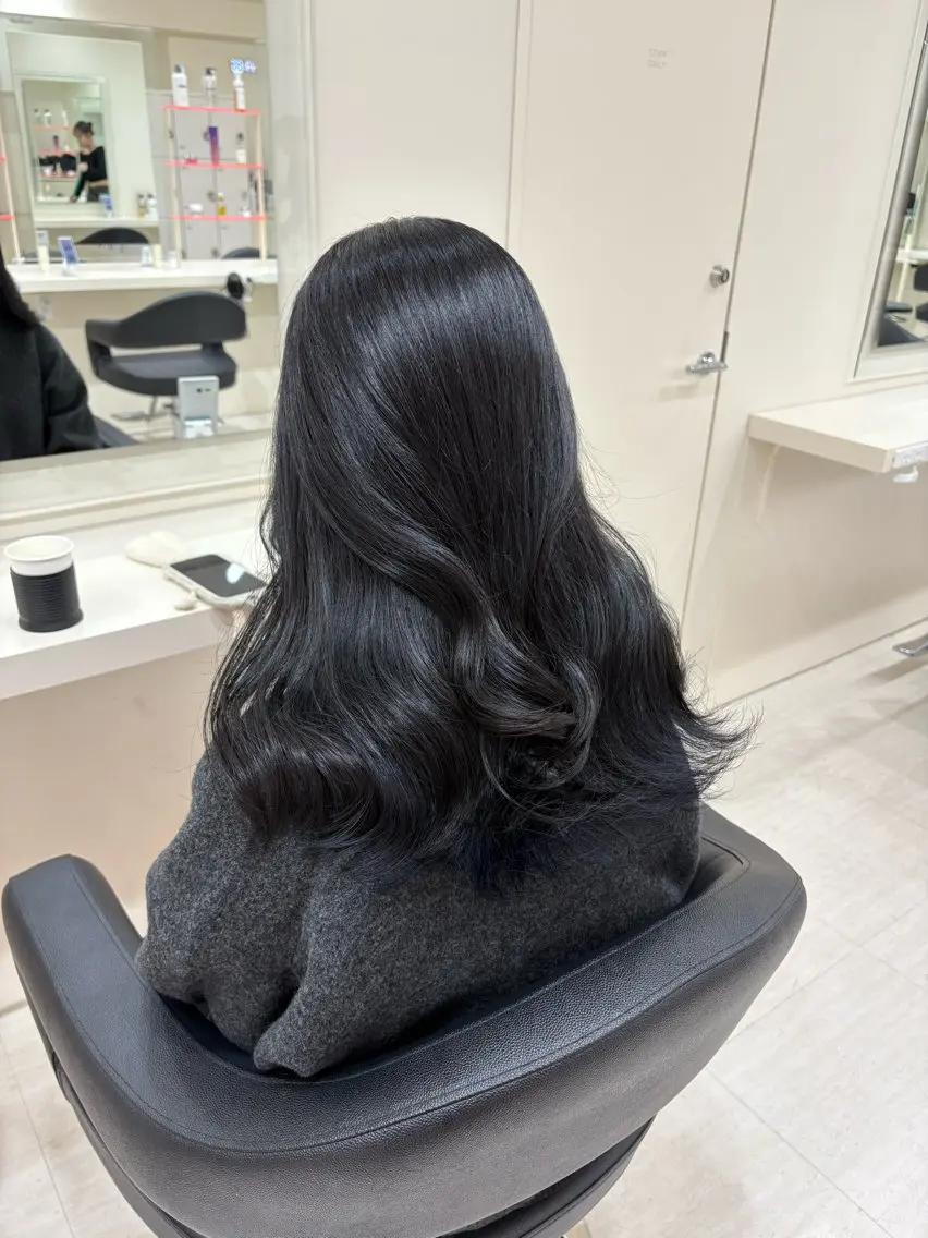 ロング カラー ヘアカラー 💟RINNA 艶カラー💟のヘアスタイル