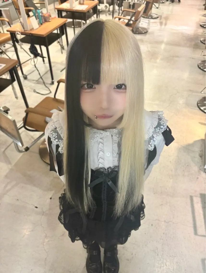 ケアブリーチWカラー+2STEPトリートメントの写真