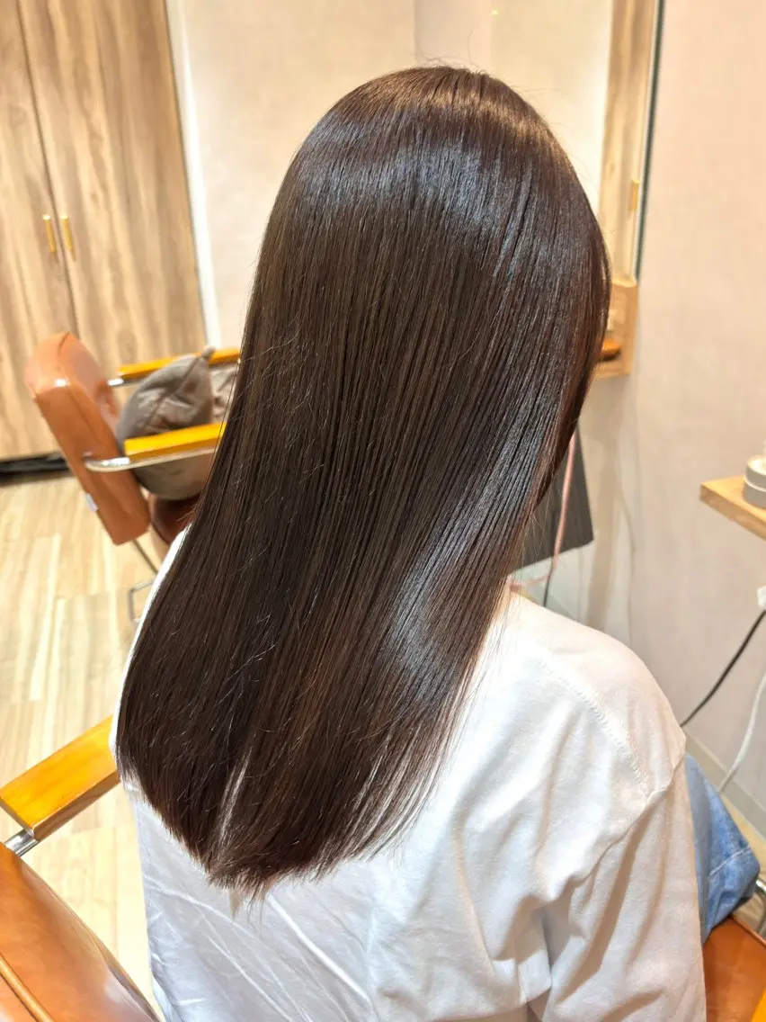 ミディアム 伊藤 愛里のヘアスタイル