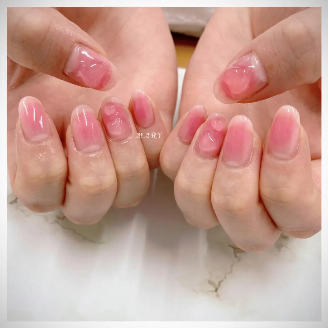 ネイル チークネイル グラデーション ハート ニュアンスネイル ピンク ハンドネイル Mary nail .narumiのネイルデザイン
