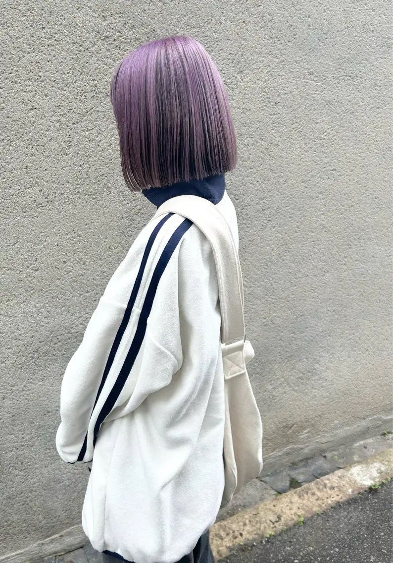 ショート カラー パーマ ヘアアレンジ ベージュカラー ブリーチ デザインカラー ダブルカラー グレージュ デザインカラー/ボブ ブリーチカラー/ユリのヘアスタイル