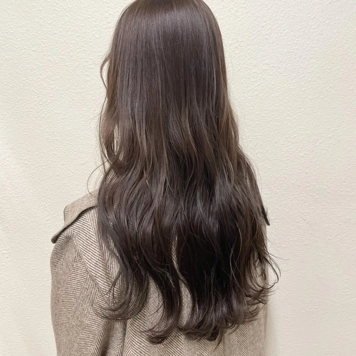 ロング カラー ヘアアレンジ ブリーチ 透明感カラー グレージュ ブリーチなしカラー 新宿/顔周りカット/ レイヤー/がっきーのヘアスタイル
