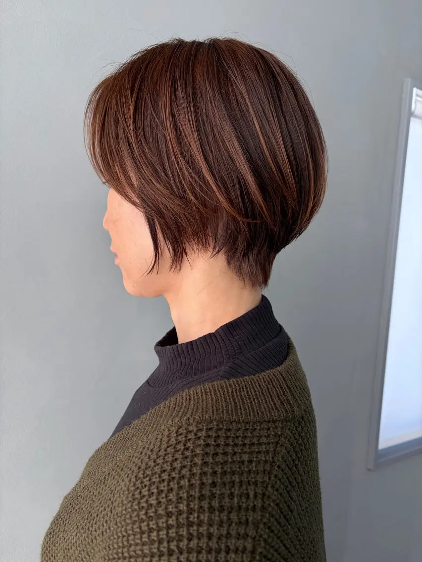 ショート カラー くびれヘア ショートヘア カット ヘアカラー トリートメント S. Hitomiのヘアスタイル