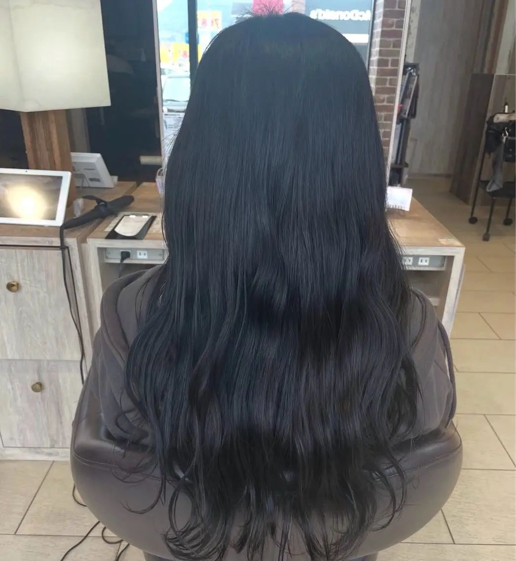 ロング カラー 久保 まどかのヘアスタイル