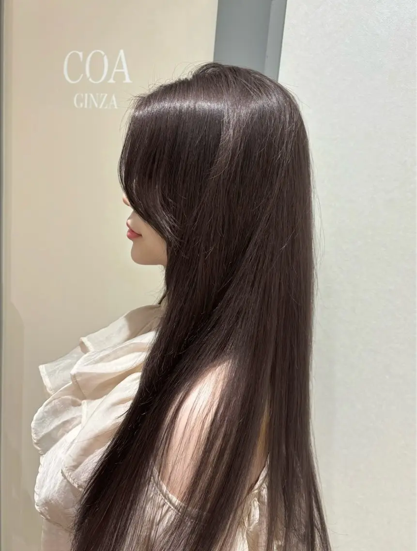 ロング カラー トリートメント 酸熱トリートメント ヘアカラー 𝐜𝐨𝐚 𝐦𝐨𝐦𝐨𝐞のヘアスタイル