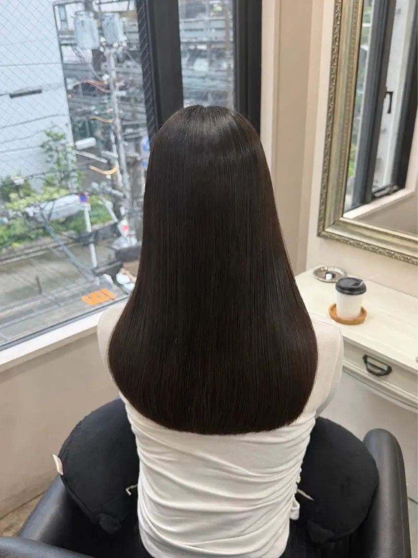 ロング 顔まわりレイヤー 顔周りカット レイヤーカット 縮毛矯正 カット 縮毛矯正 トリートメント 縮毛矯正/艶髪/透明 感カラー/NENEのヘアスタイル