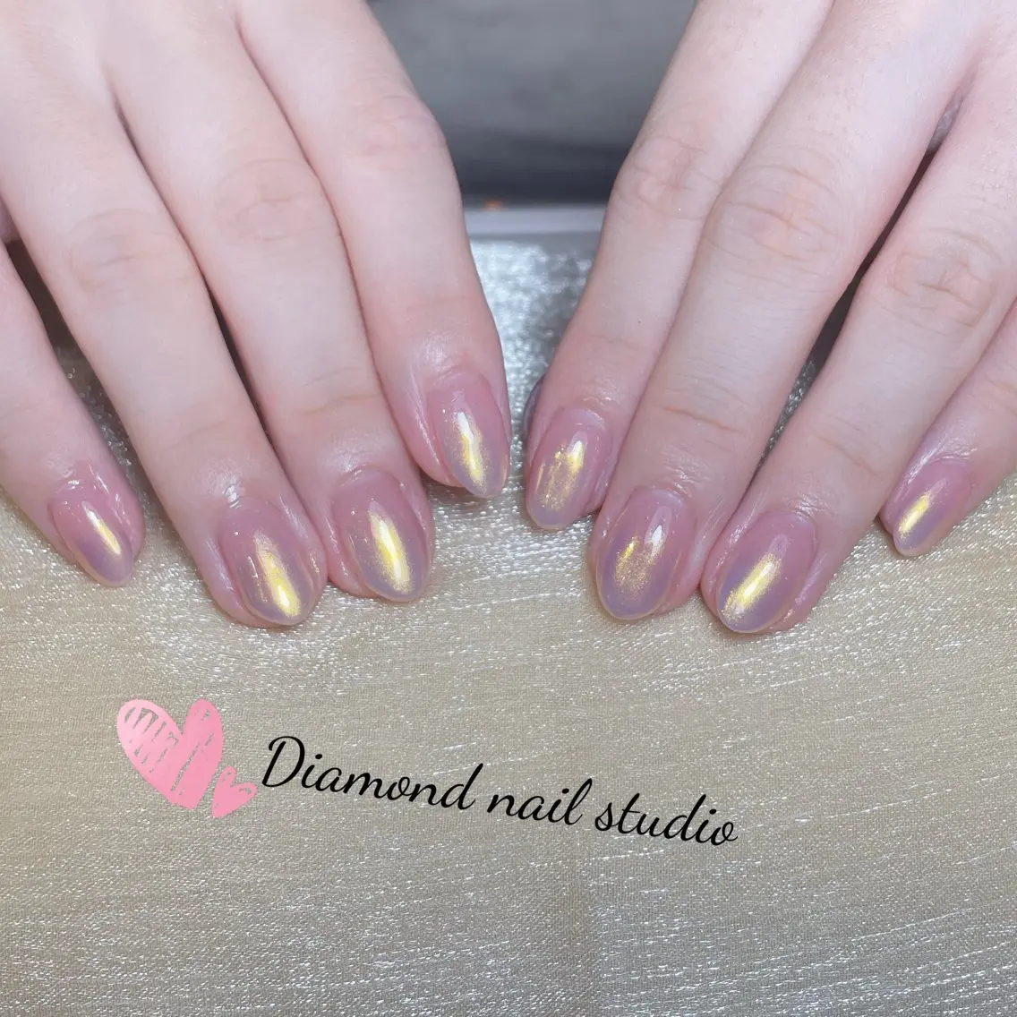 ネイル アートネイル オーロラネイル フラッシュネイル ガーリー キラキラネイル ハンドネイル Una NAILMANAMIのネイルデザイン