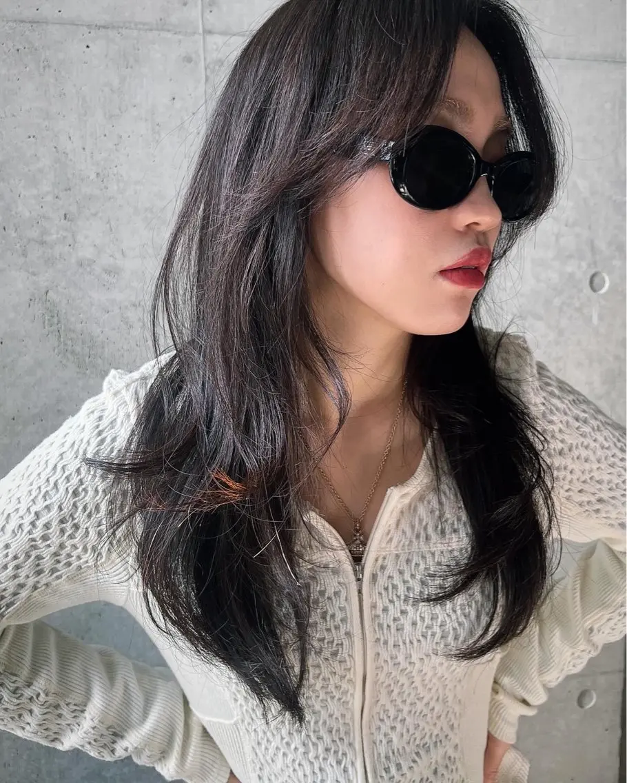 セミロング 髪質改善 レイヤーカット ウルフカット ウルフレイヤー トリートメント レイヤーカット\ウル フ　chinatsuのヘアスタイル