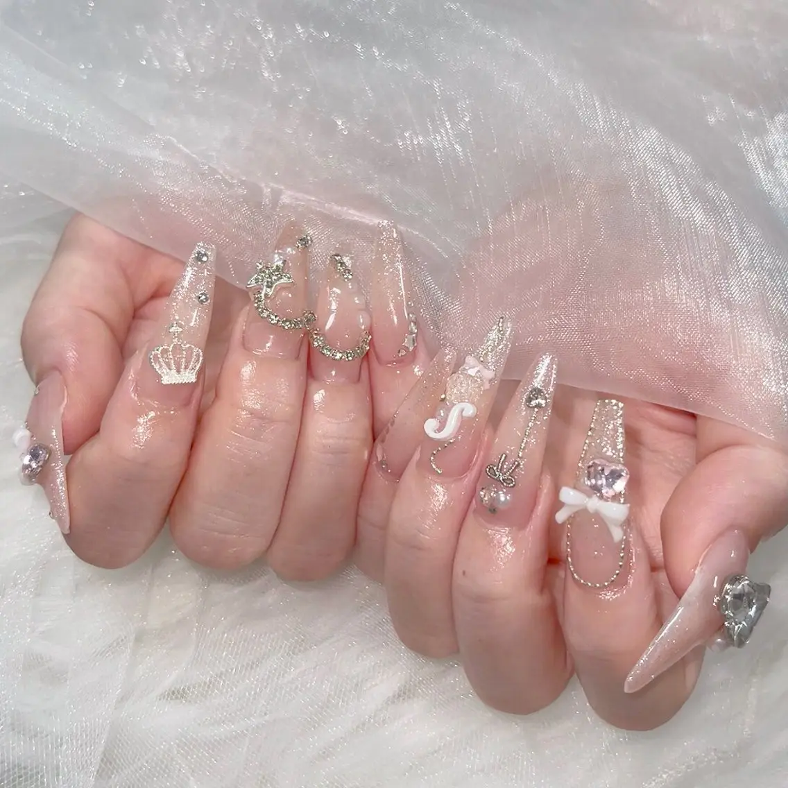 ネイル オーロラネイル 長さ出し フラッシュネイル フレンチネイル ジェルネイル ハンドネイル ハンドケア CiCi Nail Salonのネイルデザイン