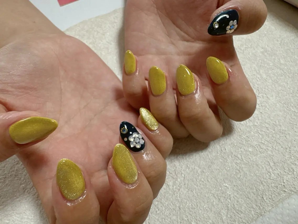 ネイル ジェルネイル キラキラネイル マグネットネイル メンズネイル パラジェル kiki nail たまプラーザのネイルデザイン
