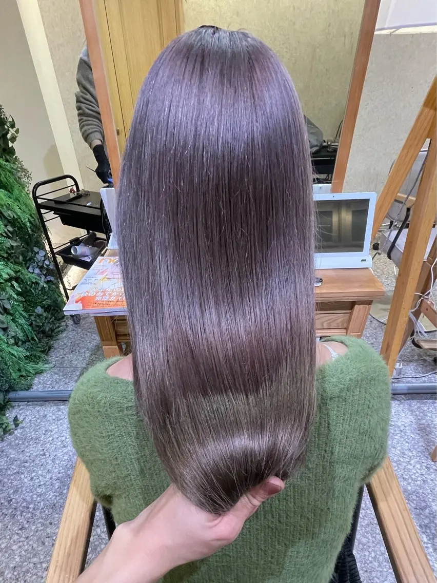 ロング カラー 吉良祐樹 艶カラー/縮毛矯正のヘアスタイル