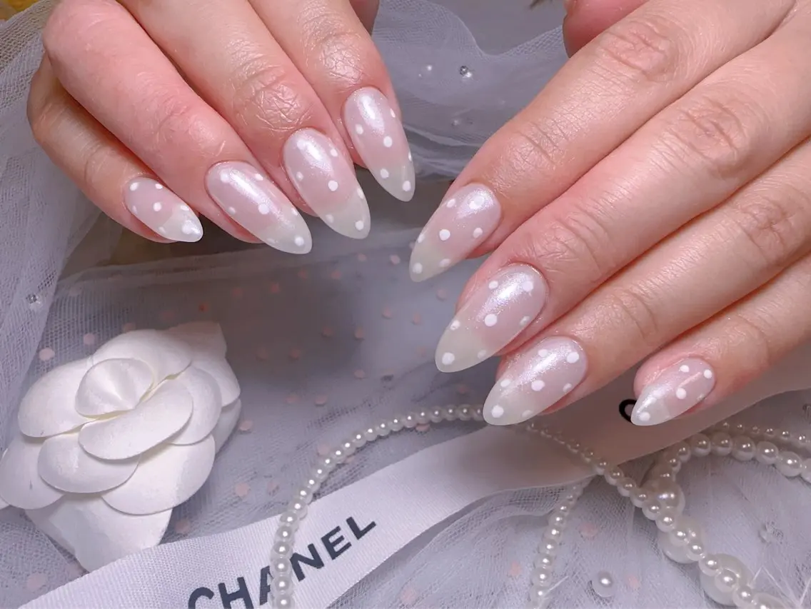 ネイル オーロラネイル フットネイル 韓国ネイル ラメ(グリッター) ラメグラデーション Belle nail salon 新小岩のネイルデザイン