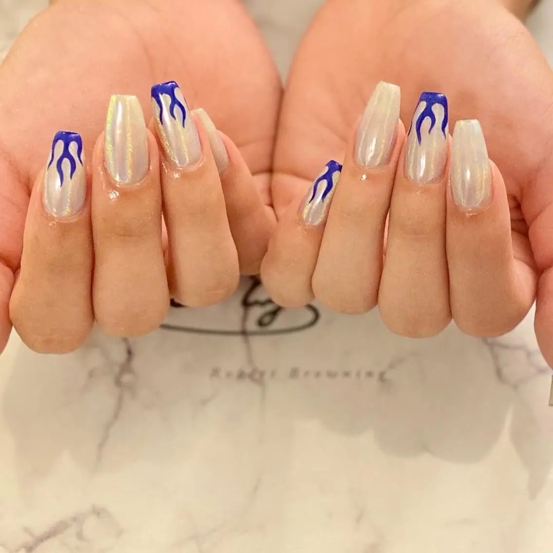 ロング カラー パーマ ヘアアレンジ メンズ キッズ ネイル マツエク・マツパ アイブロウ ease NAIL SALONのネイルデザイン
