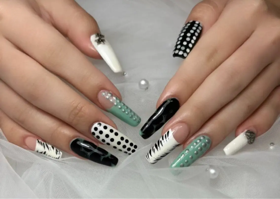 ネイル ハンドネイル 24 nailのネイルデザイン