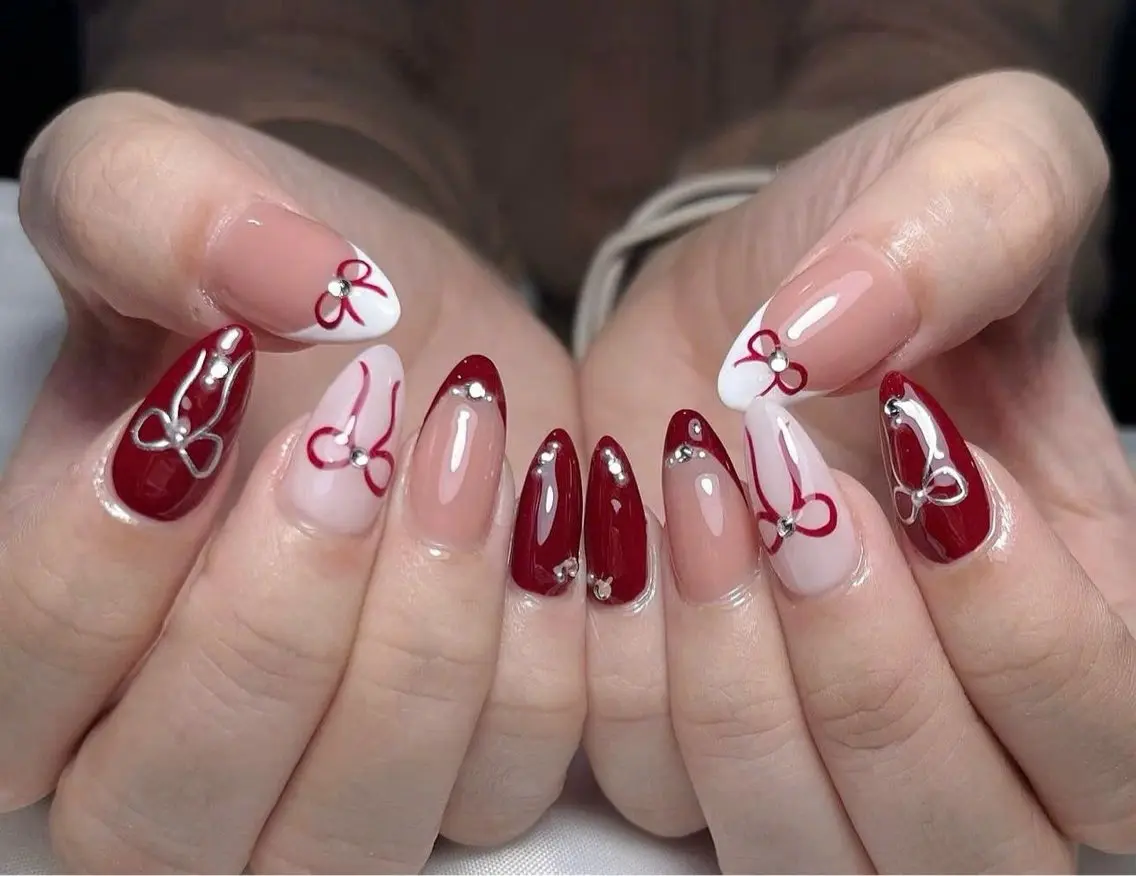 ネイル オーロラネイル フレンチネイル ジェルネイル ハロウィン 韓国ネイル ハンドネイル H.baby Nail Salonのネイルデザイン