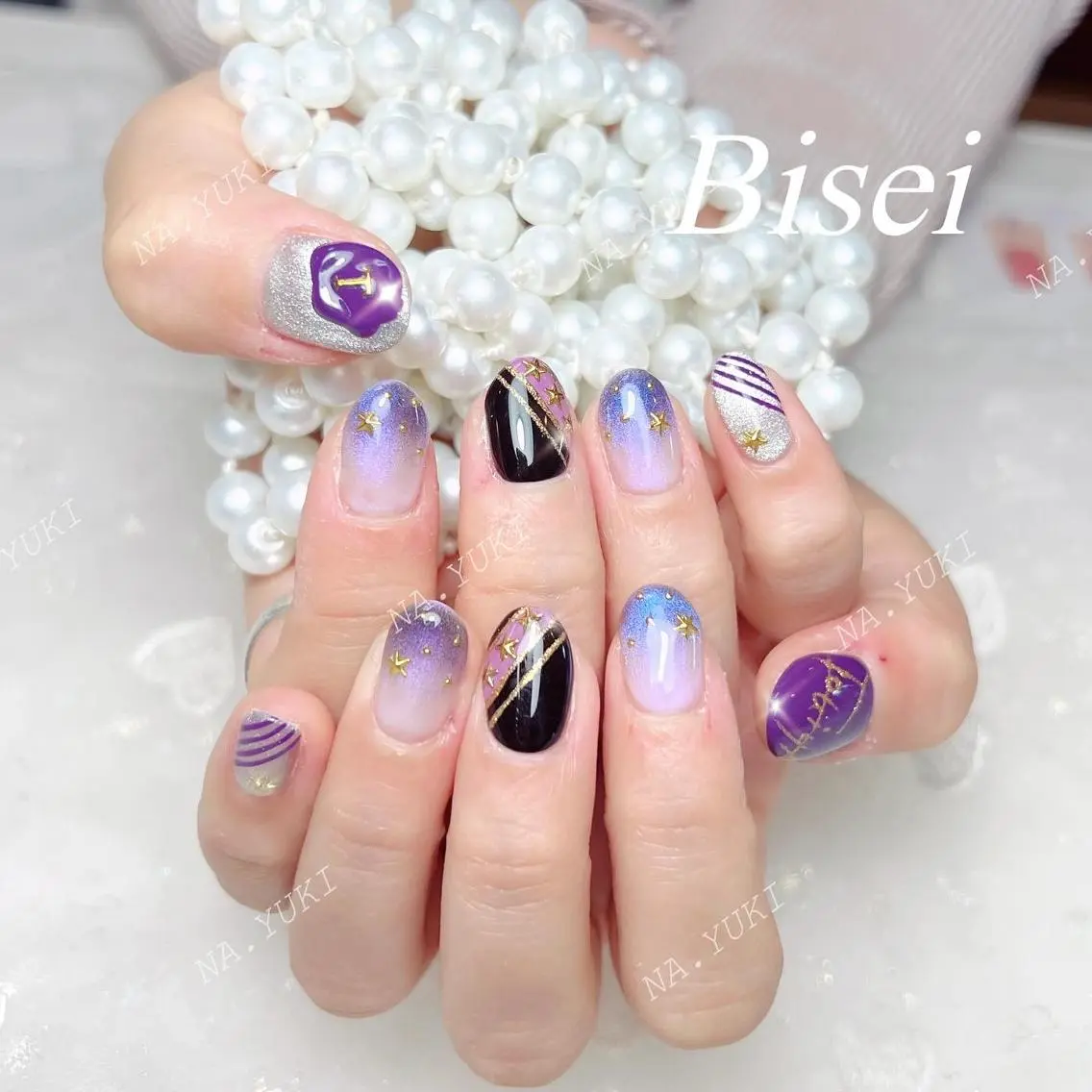 ネイル ハンドネイル 🦋 Queenieのネイルデザイン