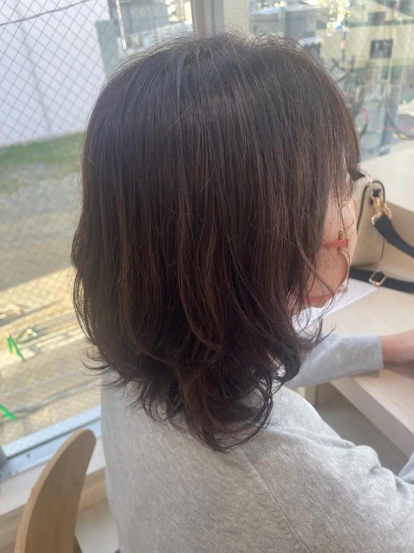 ミディアム パーマ NaVIユウジ 透明感カラーのヘアスタイル
