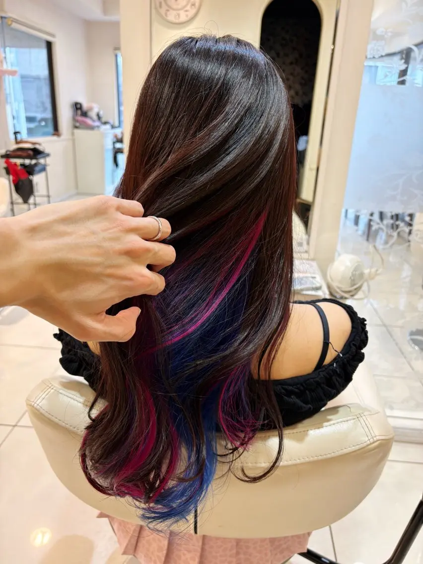 カラー ブリーチ ブルーカラー ケアブリーチ インナーカラー ピンクカラー カット ヘアカラー 高橋 佑のヘアスタイル