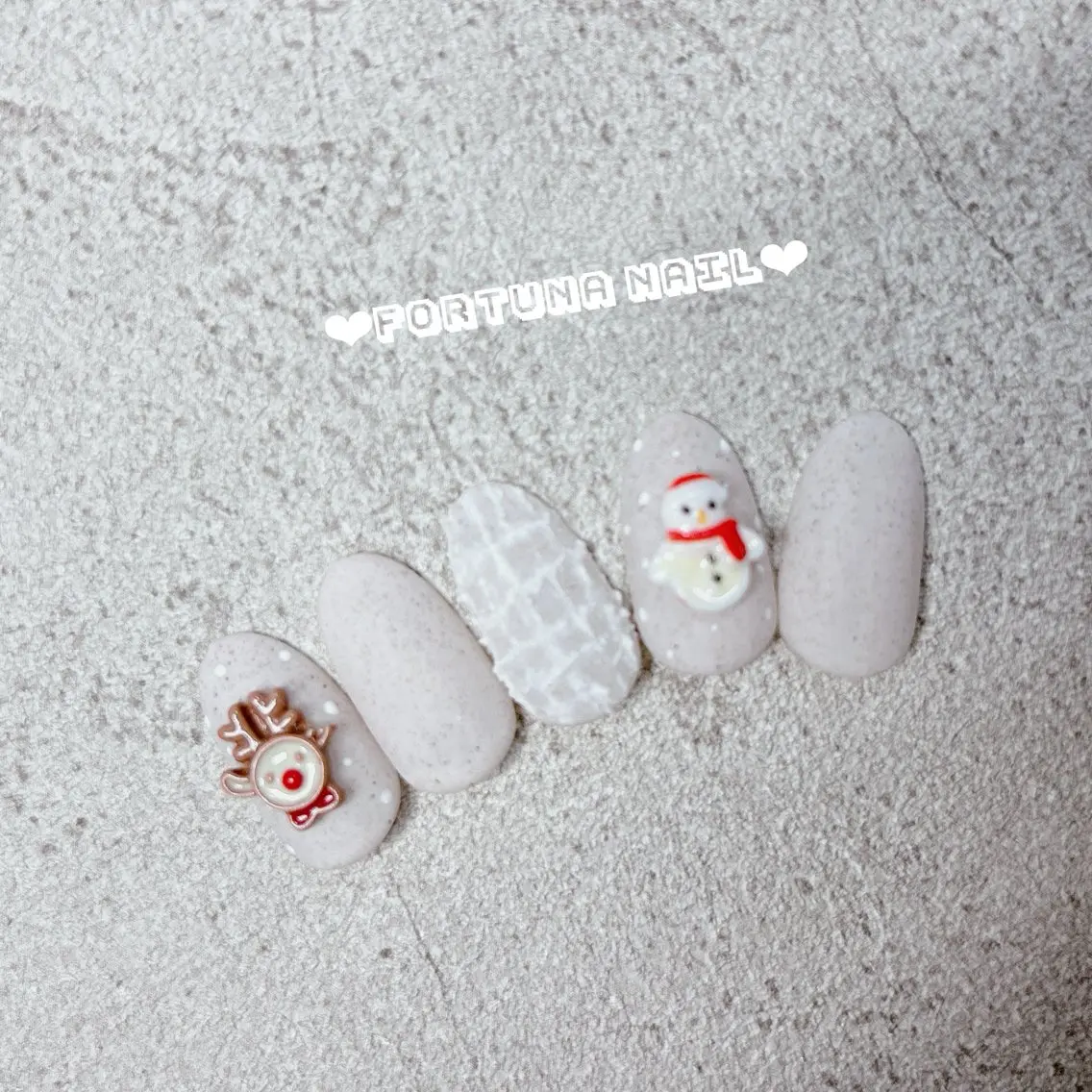 ネイル 冬ネイル クリスマス Nail •Head スパFortunaのネイルデザイン