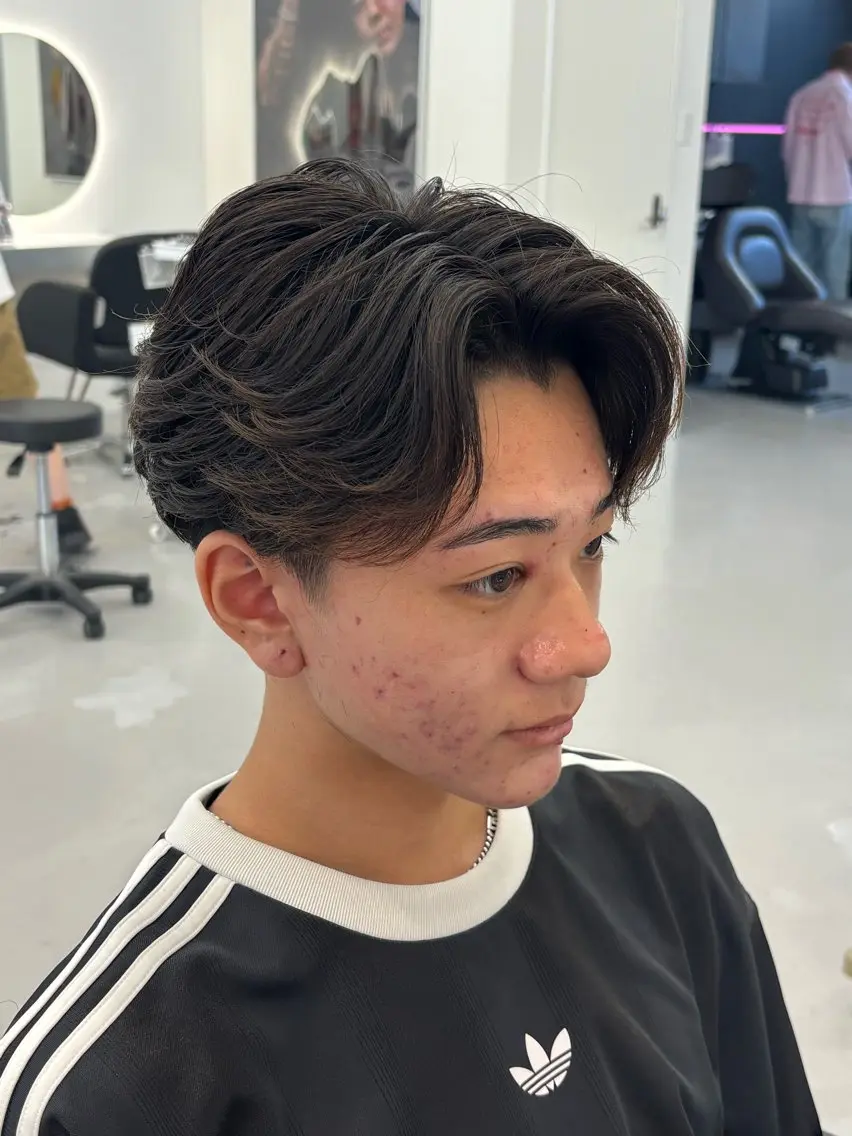 パーマ メンズ フェザーパーマ メンズパーマ パーマ 瀧田 翔眞のヘアスタイル