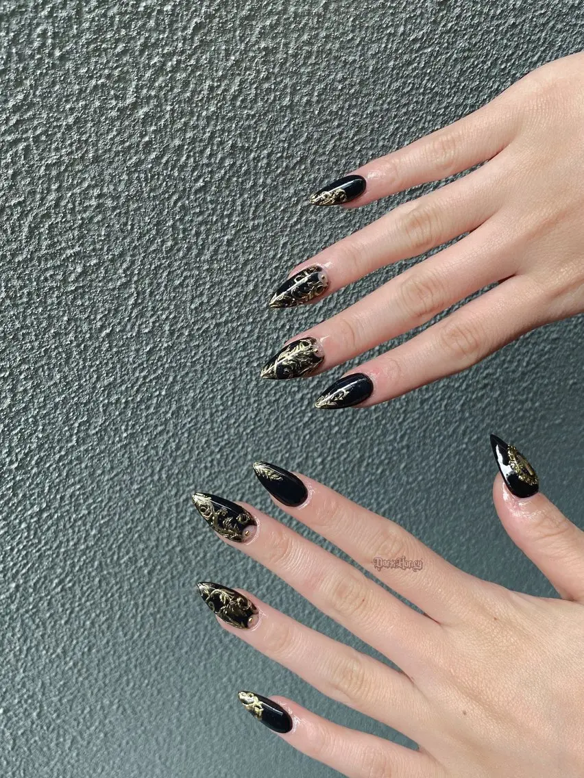 ネイル ハンドネイル Dark honey スカルプ専門原宿店のネイルデザイン