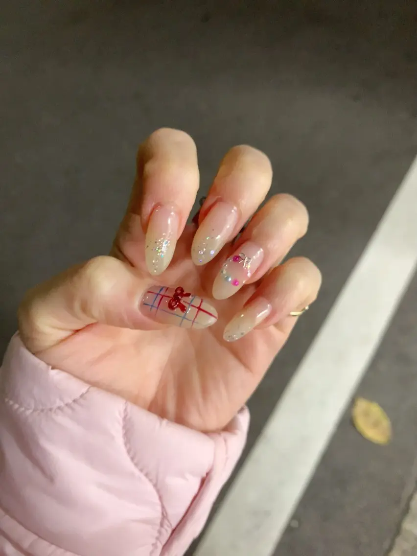 ネイル 冬ネイル クリスマス 横浜市中区曙町 ネイルE·U·Bのネイルデザイン