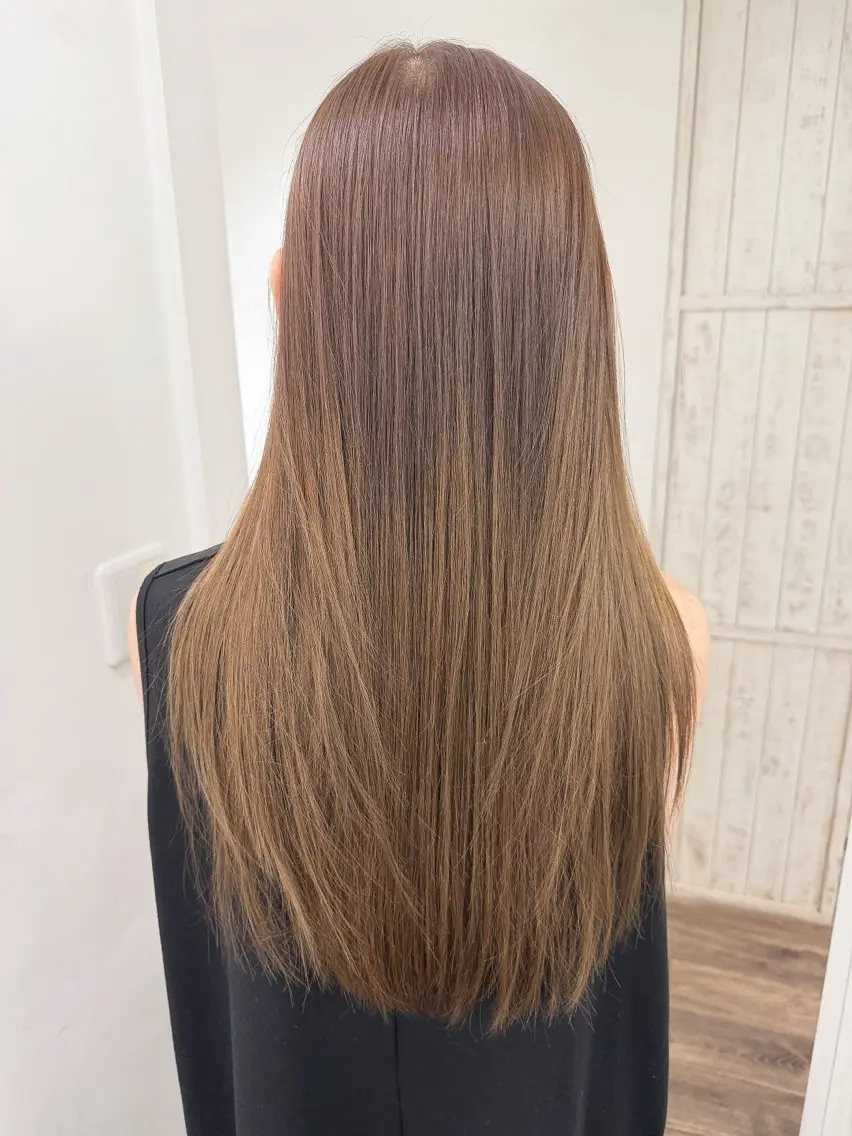 ロング カラー ブルーカラー 透明感カラー レイヤーカット カット ヘアカラー トリートメント ハイライト⭐️上野 高広のヘアスタイル