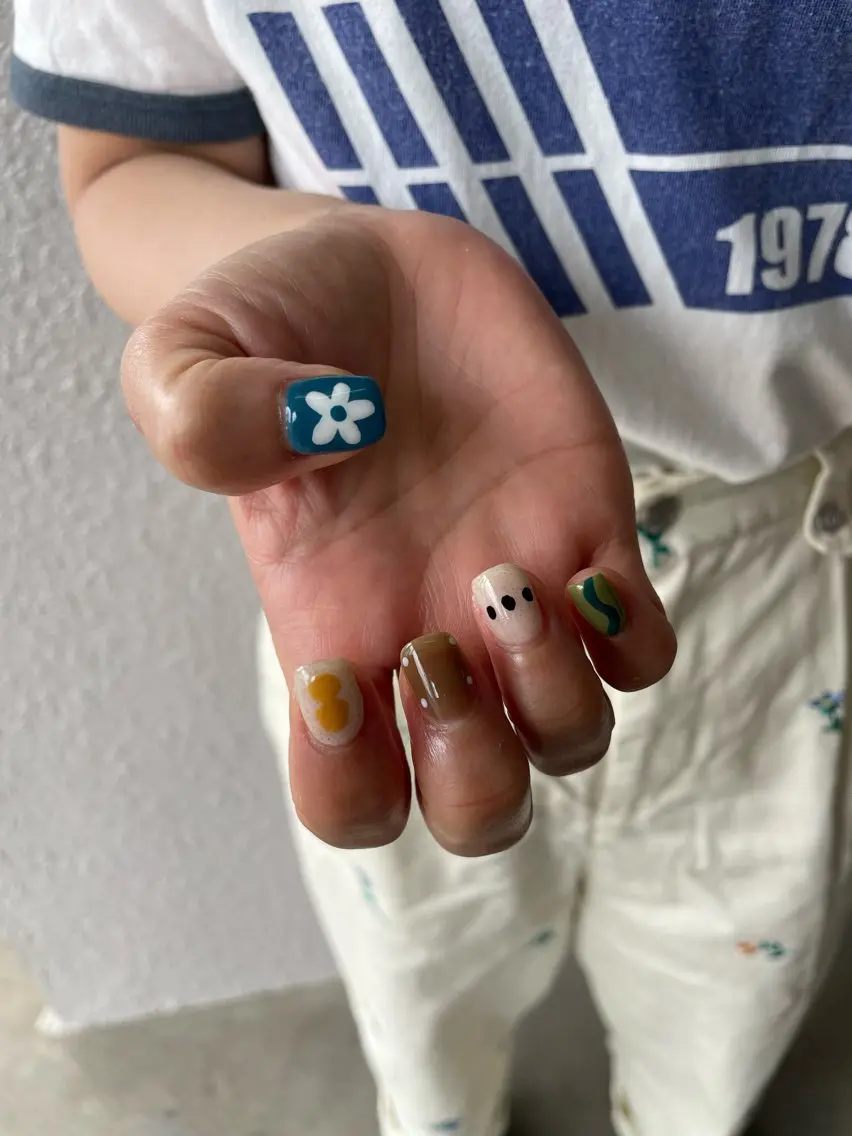 ネイル ハンドネイル nail salon 3🌞越谷のネイルデザイン