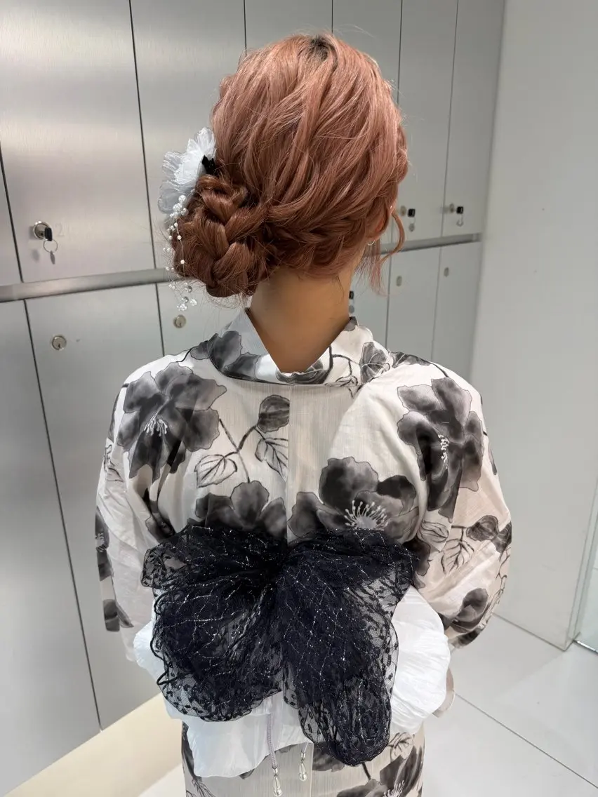 ヘアアレンジ 着付け ヘアセット🎀耳つぼ 👂💎MONAMIのヘアスタイル