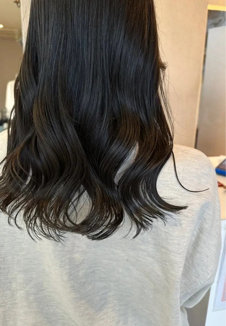 セミロング ツヤ髪質改善 💜れいな💜のヘアスタイル